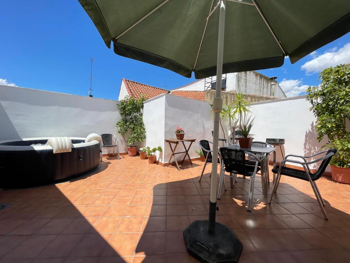 Alaudae Apartamentos -Centro- Garaje Privado-Jacuzzi Exterior Bajo Peticion - Mérida Dış mekan fotoğraf
